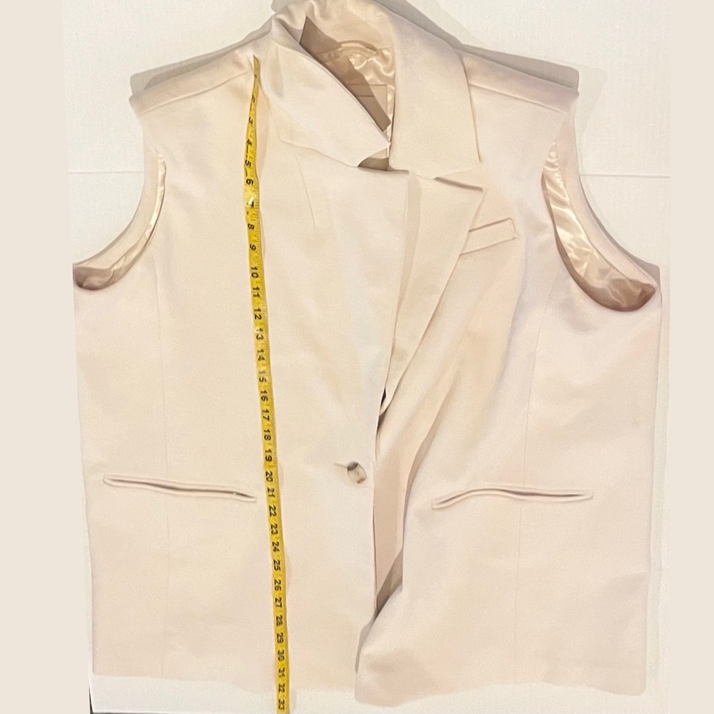 Abercrombie & Fitch Oversized Vest - Picture 10 of 12